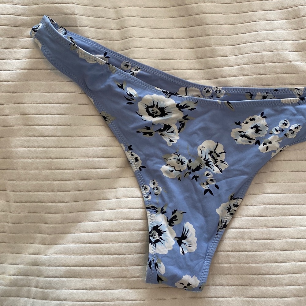 Amuse Society Lavender High Hip Bottom